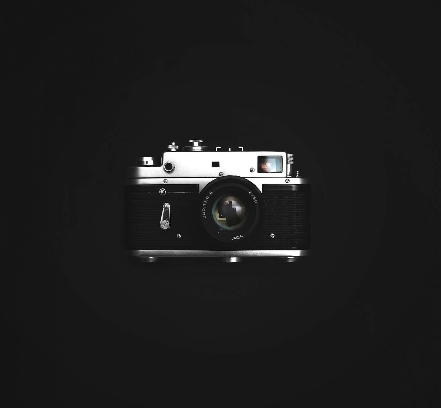 Ilustracja: Sprzęt fotograficzny dla początkujących – kompleksowy p Sprzęt fotograficzny dla początkujących – kompleksowy przewodnik 2024 - zdjecie w tresci